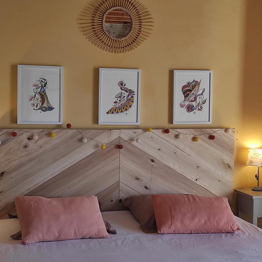 Bout De Cote Bed & Breakfast Lacam-d'Ourcet Exterior photo